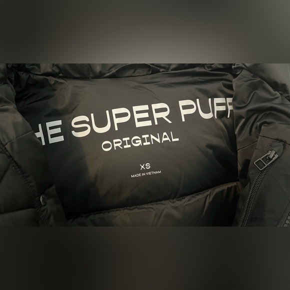 Aritzia Super Puff Satin Flex Black XS *NWOT* - Picture 7 of 10